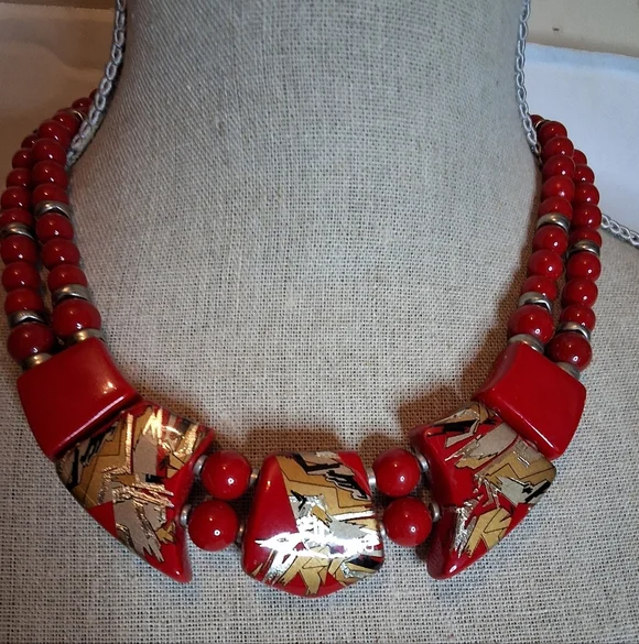 Vintage Y2K Red Statement Necklace Metallic Graffiti Art Bead Chunky Bib Collar - Picture 2 of 7